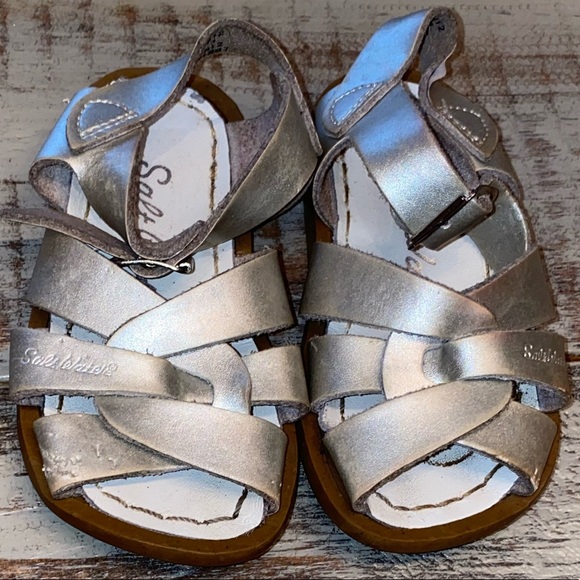 salt water sandals silver